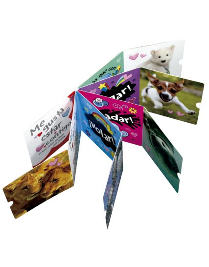 UN LIBRO CON VENTANAS ME GUSTA ESTAR CONTIGO - 9786075326962-4