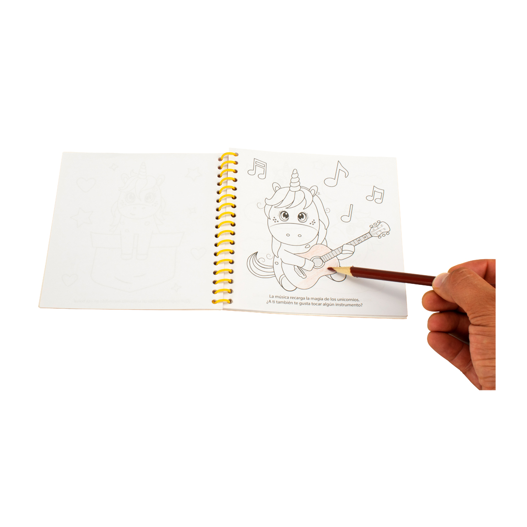 Libro para colorear Unicornios con 12 lápices 12 gomas - 0685071026663-5