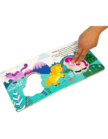 Libro para bebésAmiguitos suaves ruidosos y curiosos El unicornio Cornelio - 9786075771212-1